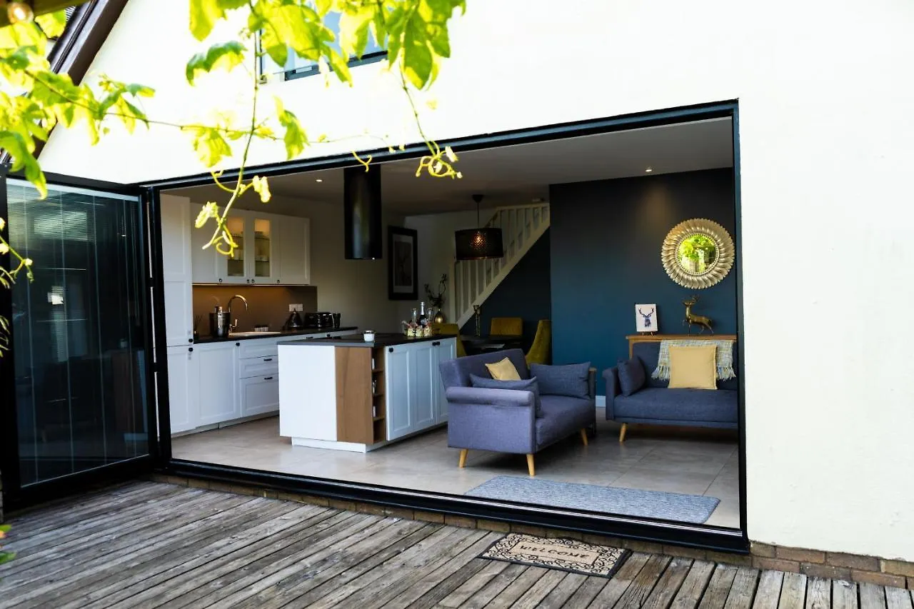 The Deerview Lodge Cardiff Ferienhaus