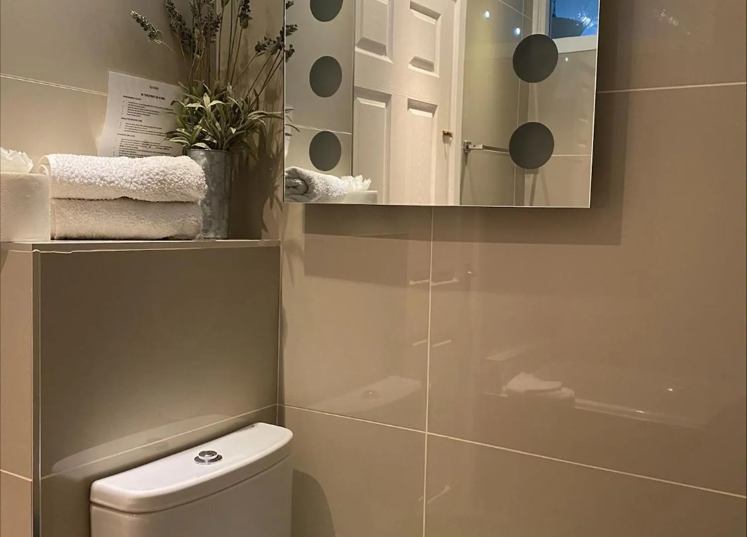 The Deerview Lodge Cardiff 0*,  United Kingdom